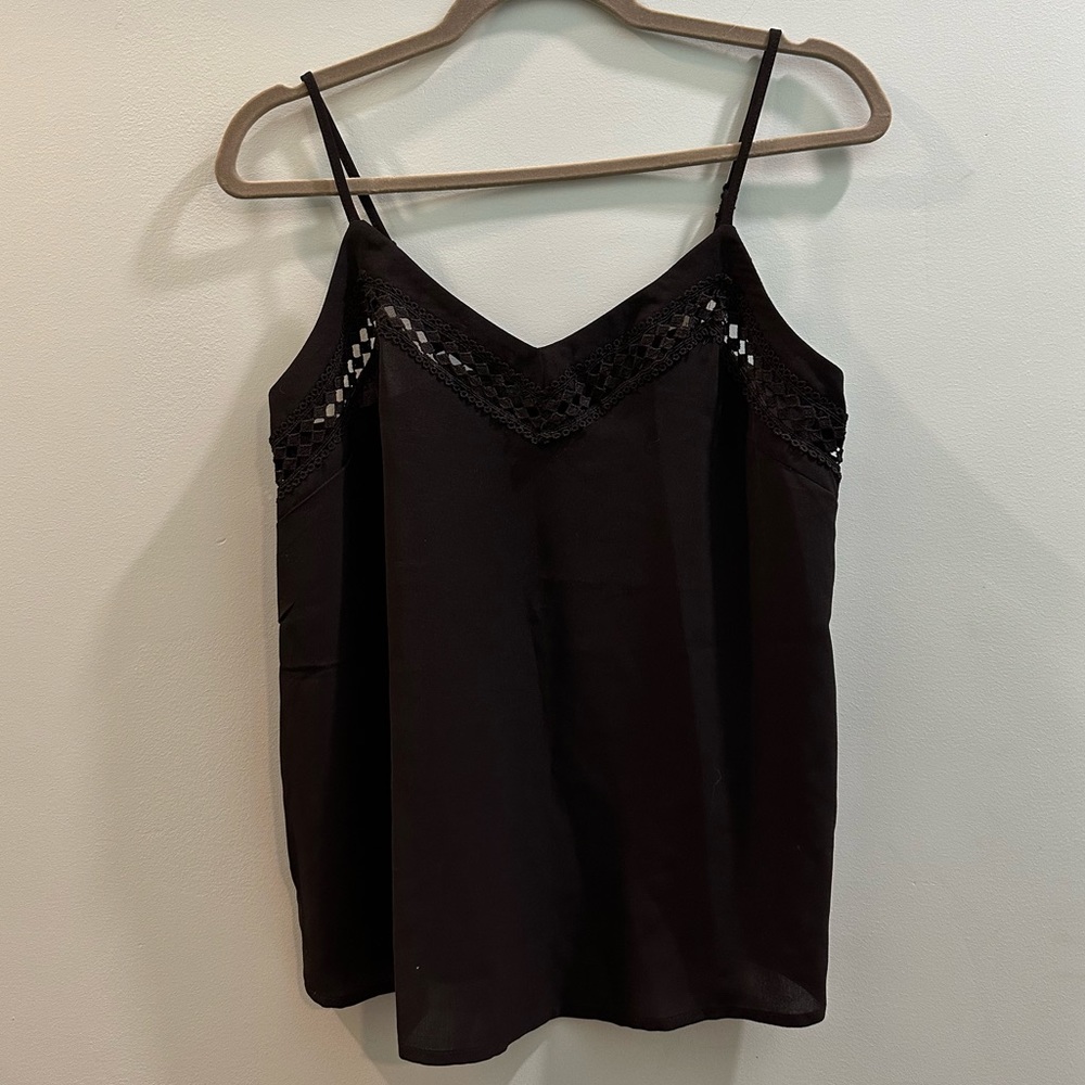 Cute blank camisole with cutouts in a diamond pattern - flowy!